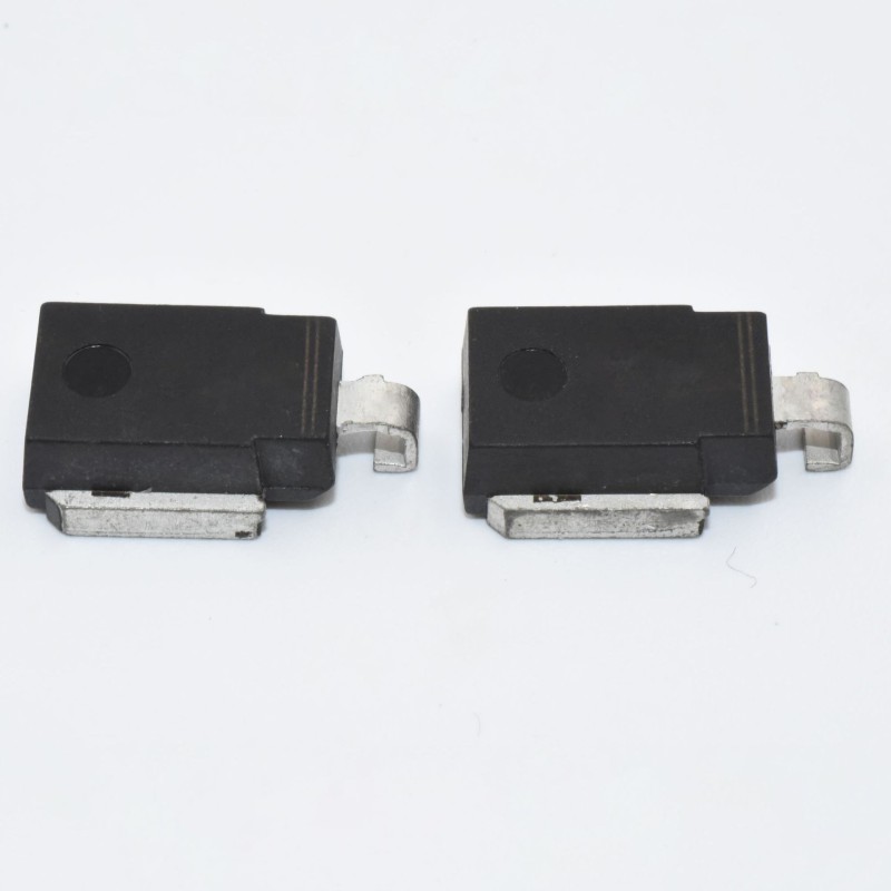SM8S15A TVS transient chip diode DO-218AB package, new original automotive protection diode SM8S15A TVS transient chip diode DO-218AB package, new original automotive protection diode